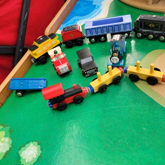 Wood Train Set - Picture 6 of 15